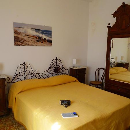 Отель Sardegna, Torre Grande, La Camera Chiara Q2749 Экстерьер фото